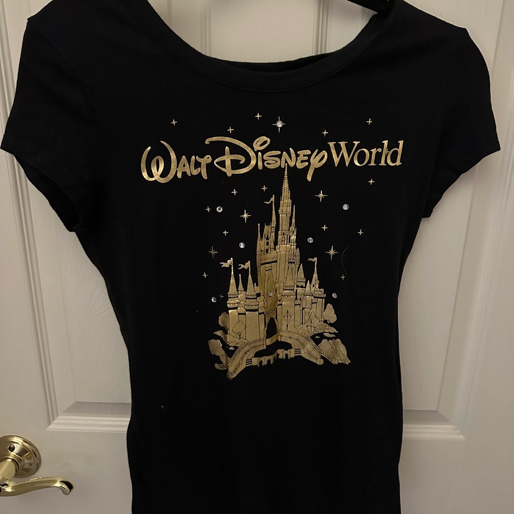 Disneyland Black and Gold T-Shirt size small